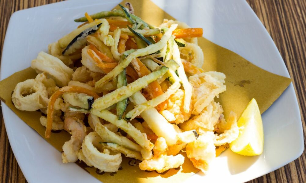 Traditional Italian frying techniques for sweet and savory dishes