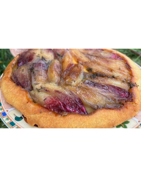 gluten-free tarte tatin with Tropea spring onion